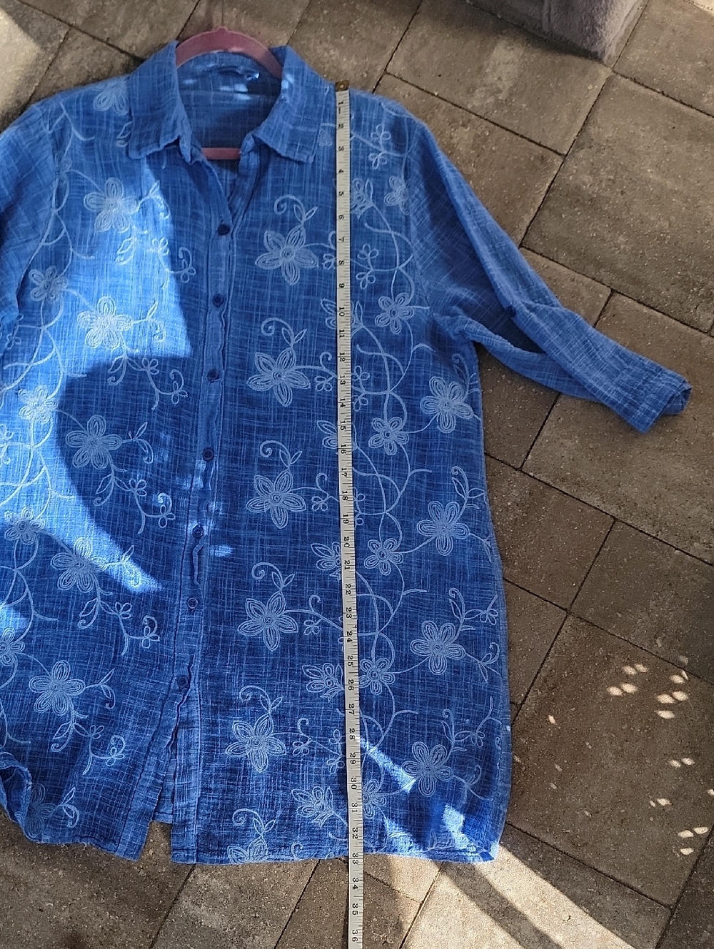 Blue Embroidered Floral Lightweight Cotton Roll Tab Sleeve Button-up Shirt - Picture 5 of 9
